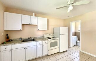 2 beds, 1 bath, $1,400