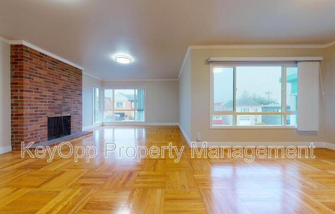 31 CRESTLINE AVE