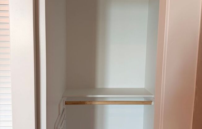 Studio, 1 bath, 440 sqft, $2,780, Unit 906