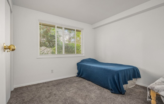 14526 NE 6 PL