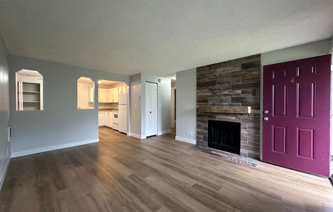 2 beds, 1 bath, 807 sqft, $1,795, Unit M3