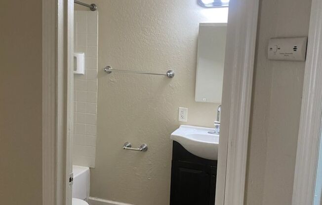 (236): 427 A St. Unit#1