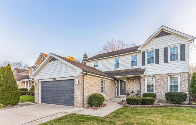 Fully Furnished 4 Bedroom 2.5 bathroom home in Bloomingdale