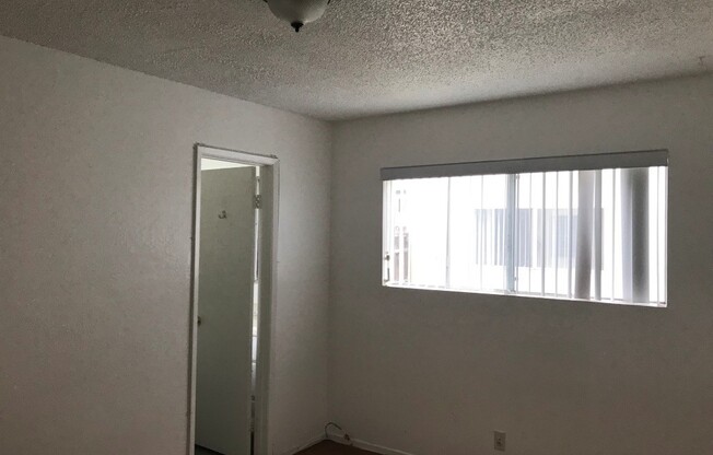 2 beds, 1.5 baths, $4,000, Unit 2