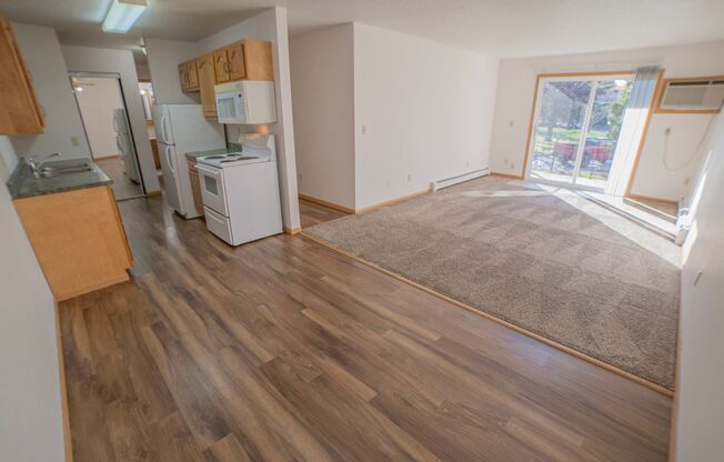 2 beds, 1 bath, 805 sqft, $820, Unit 1346-219