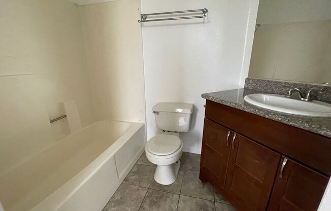 2 beds, 2 baths, 1,000 sqft, $2,700, Unit 303