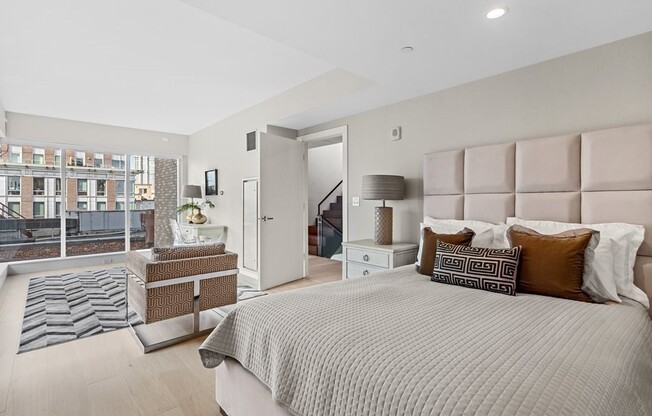 3 beds, 3.5 baths, 4,054 sqft, $22,000, Unit 1101