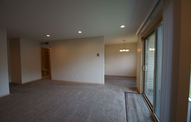 2 beds, 2 baths, 1,050 sqft, $1,724, Unit 206
