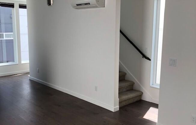 Leschi Townhome