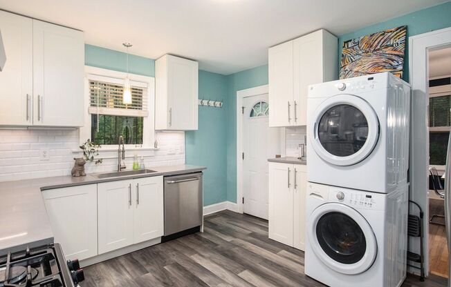 3 beds, 2 baths, $2,295