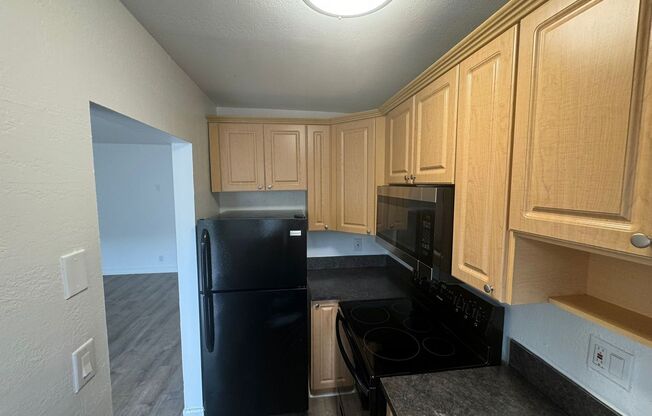 1 bed, 1 bath, 650 sqft, $1,695, Unit 109