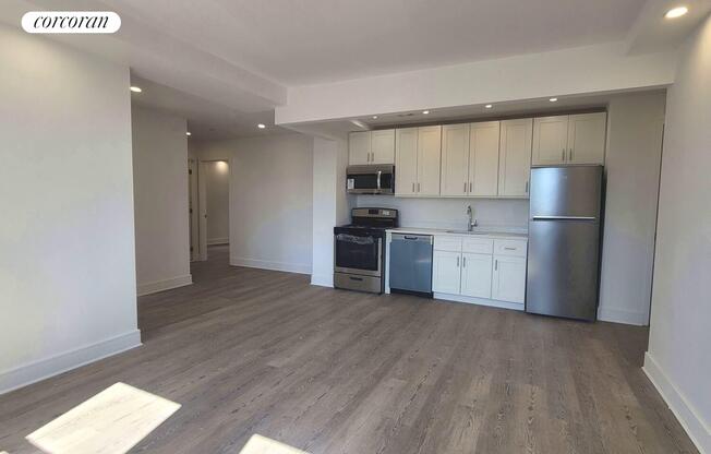 2 beds, 2 baths, $8,000, Unit 15B