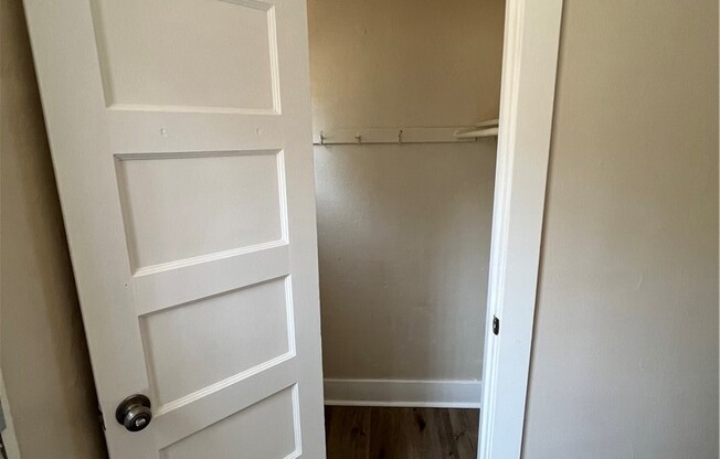 1349 W 49 ST