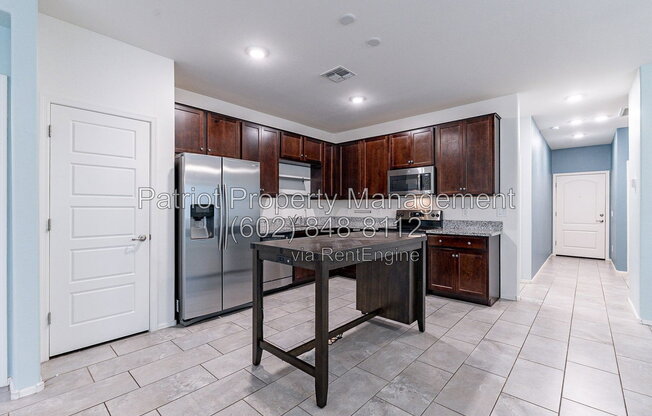 3 beds, 2 baths, 1,364 sqft, $1,900