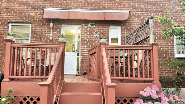 247 30 76 AVE