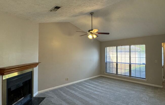 2 beds, 2 baths, $1,075