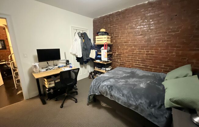3 beds, 2 baths, 736 sqft, $2,895, Unit 2