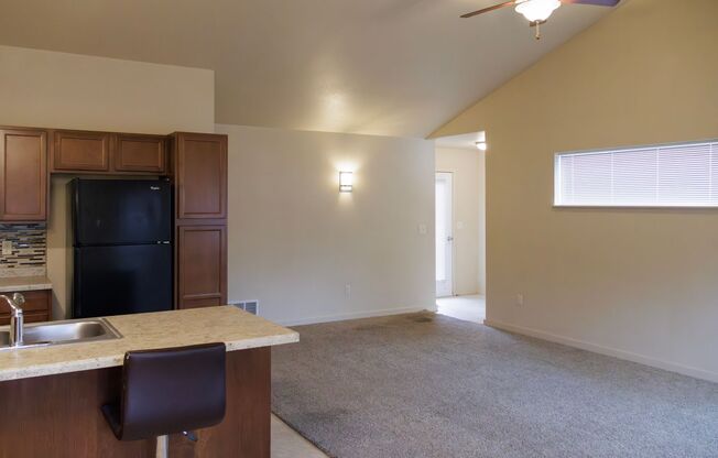 2 beds, 2 baths, $2,650