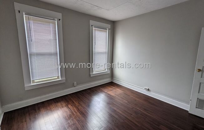 2 beds, 1 bath, 940 sqft, $1,095, Unit 940 Fulton St