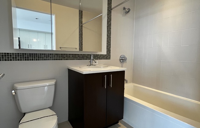 Studio, 1 bath, 427 sqft, $3,777, Unit 24DTHEADDISON