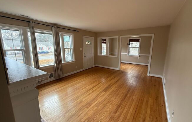 Great Opportunity in Lakeside area