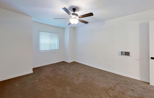 2 beds, 1 bath, 830 sqft, $2,550, Unit 419