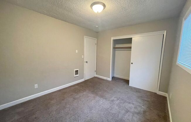 2 beds, 1 bath, $1,795, Unit 05