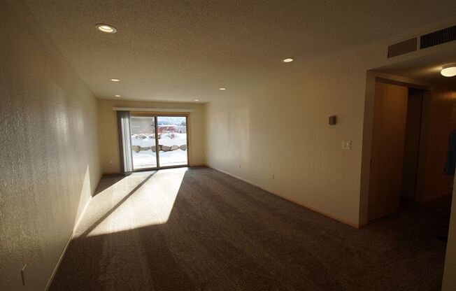 2 beds, 1 bath, 1,120 sqft, $1,724, Unit 104