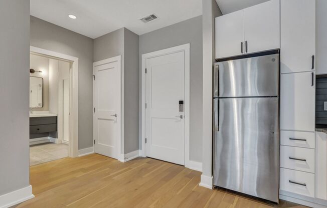 1 bed, 1 bath, 668 sqft, $1,790, Unit #212