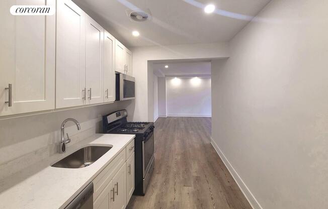 1 bed, 1 bath, $5,500, Unit 6F