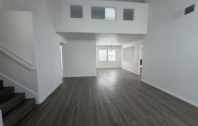 Bright & Spacious Home in Southwest Las Vegas!