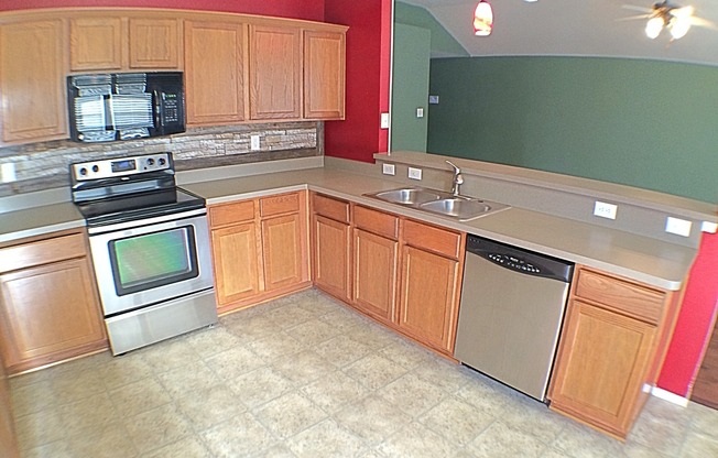 3 Bedroom 2 Bath Gem In Crowley