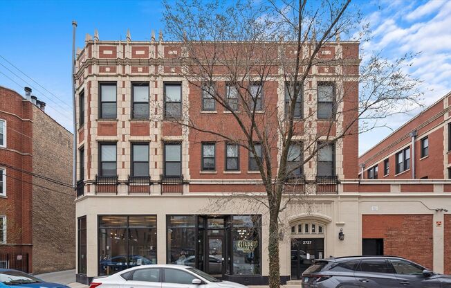 Studio, 1 bath, 365 sqft, $1,295, Unit Spaulding-217