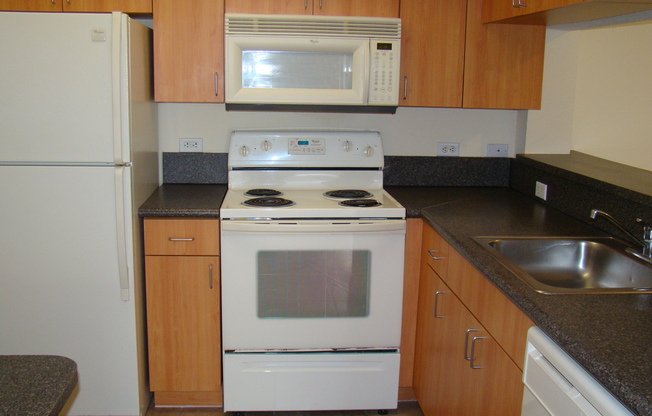 2 beds, 2 baths, $2,402