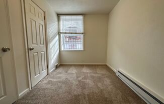 Studio, 1 bath, $885, Unit 5