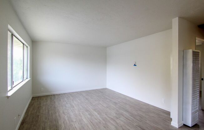 2759/2763 Hawn Ave (Printopya) - RM