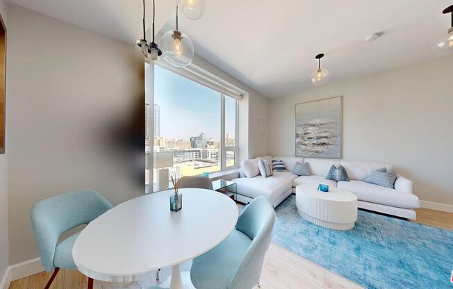 1 bed, 1 bath, 650 sqft, $3,300, Unit 1206