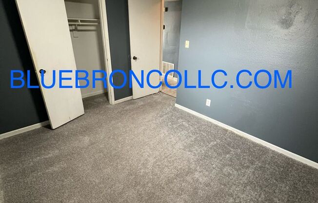 2 beds, 1 bath, $899, Unit A