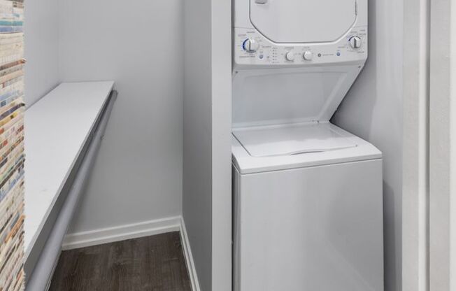 Studio, 1 bath, 201 sqft, $1,250, Unit 213