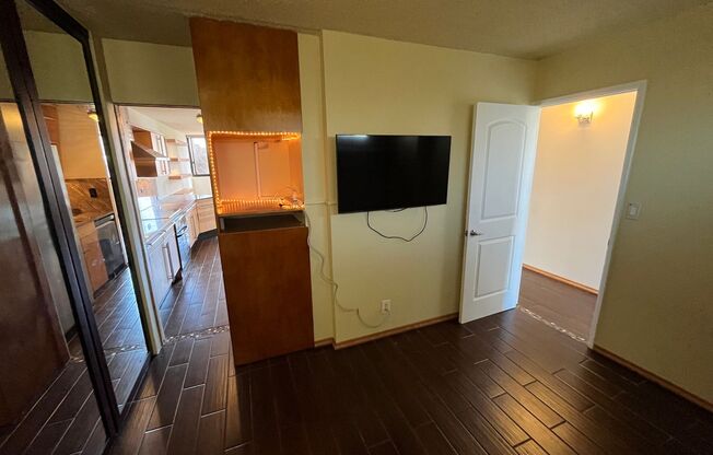 1 bed, 1 bath, $2,700, Unit APARTMENT 805