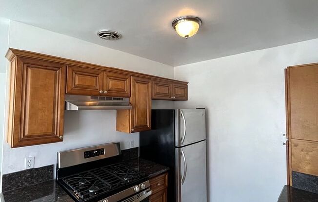 1 bed, 1 bath, 694 sqft, $3,600, Unit 17020- 15