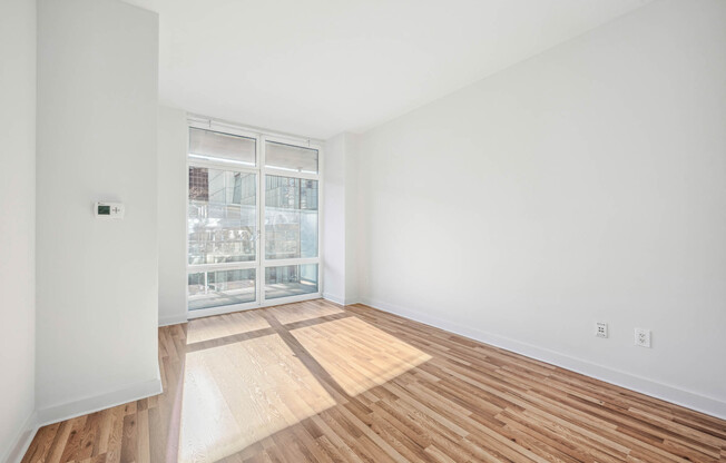 555 W 59 ST