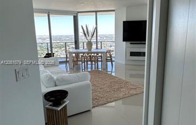 2 beds, 2.5 baths, $5,500, Unit # 4701