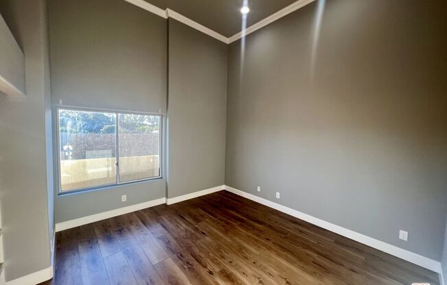 390 S SEPULVEDA BLVD