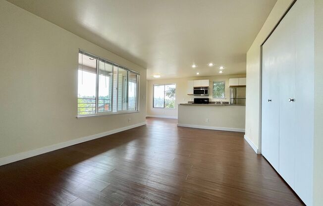 2 beds, 2 baths, 900 sqft, $2,995, Unit 301