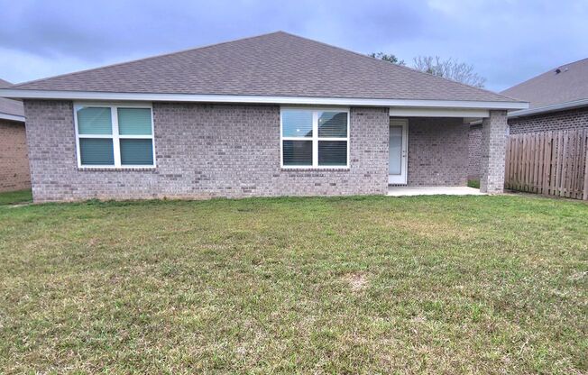 4 beds, 2 baths, $1,900