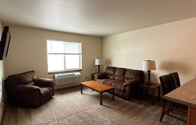 1 bed, 1 bath, 750 sqft, $800, Unit 105