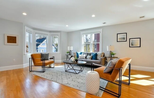 3 SHERIDAN ST