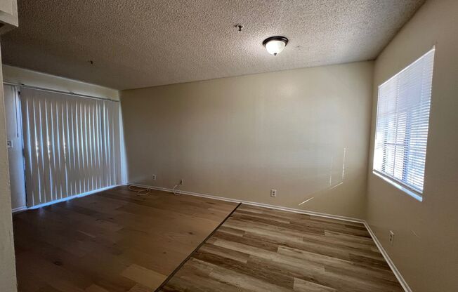 1202 N Van Ness