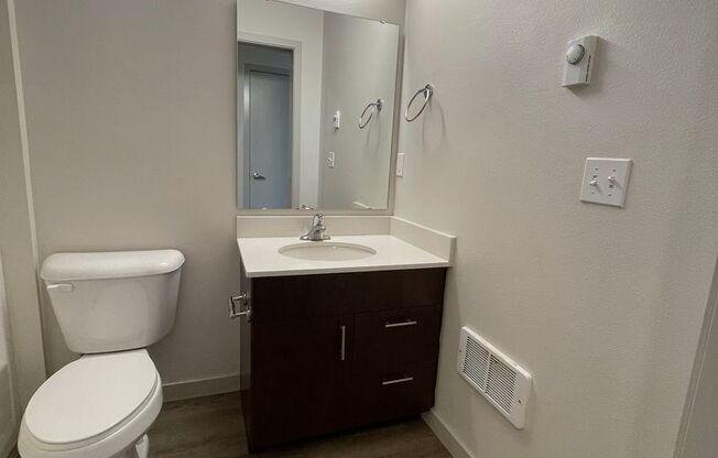 Studio, 1 bath, 267 sqft, $1,045, Unit 107